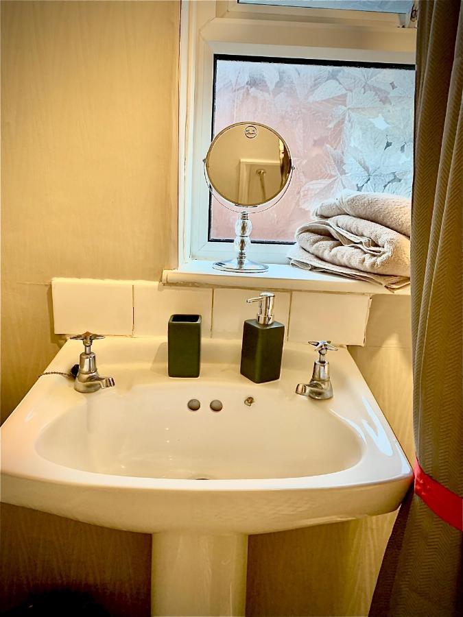 Double Room Bentilee Bucknall  Exterior foto